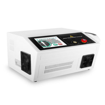 Máquina de belleza de exfoliación de carbono de escritorio 1064nm 532nm Máquina portátil de eliminación de tatuajes láser Q-Switch ND Yag