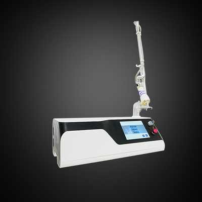 Dispositivo fraccionario portátil del laser del CO2 de 10600nm 30W